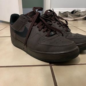 Air Force 1 dark brown
